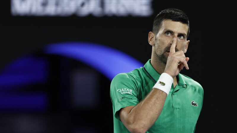 Australian Open: Djokovic vence holandês, iguala recorde de Federer e atinge 400ª vitória em Grand Slams
