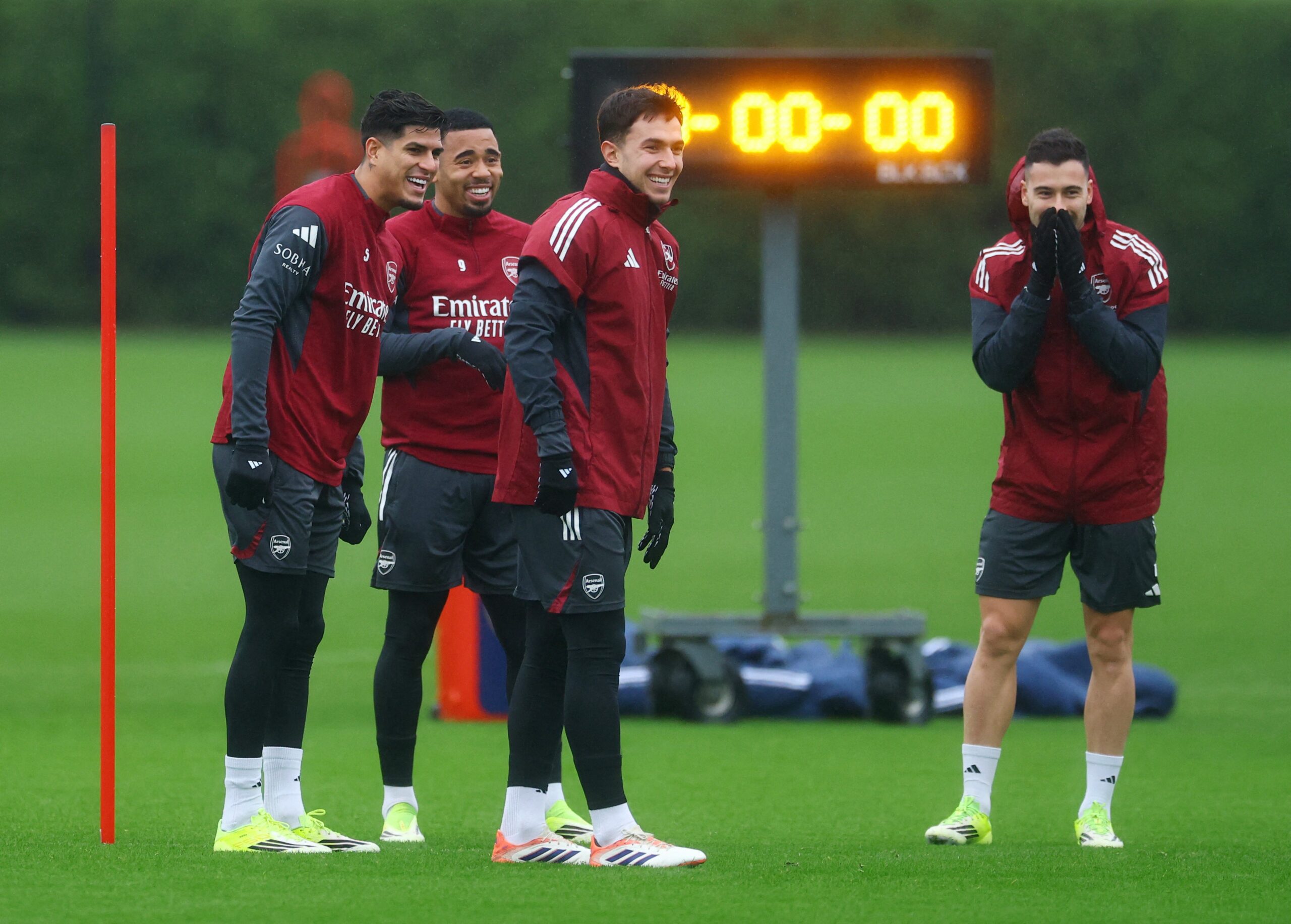 Arsenal busca recorde inédito na Champions em novo formato