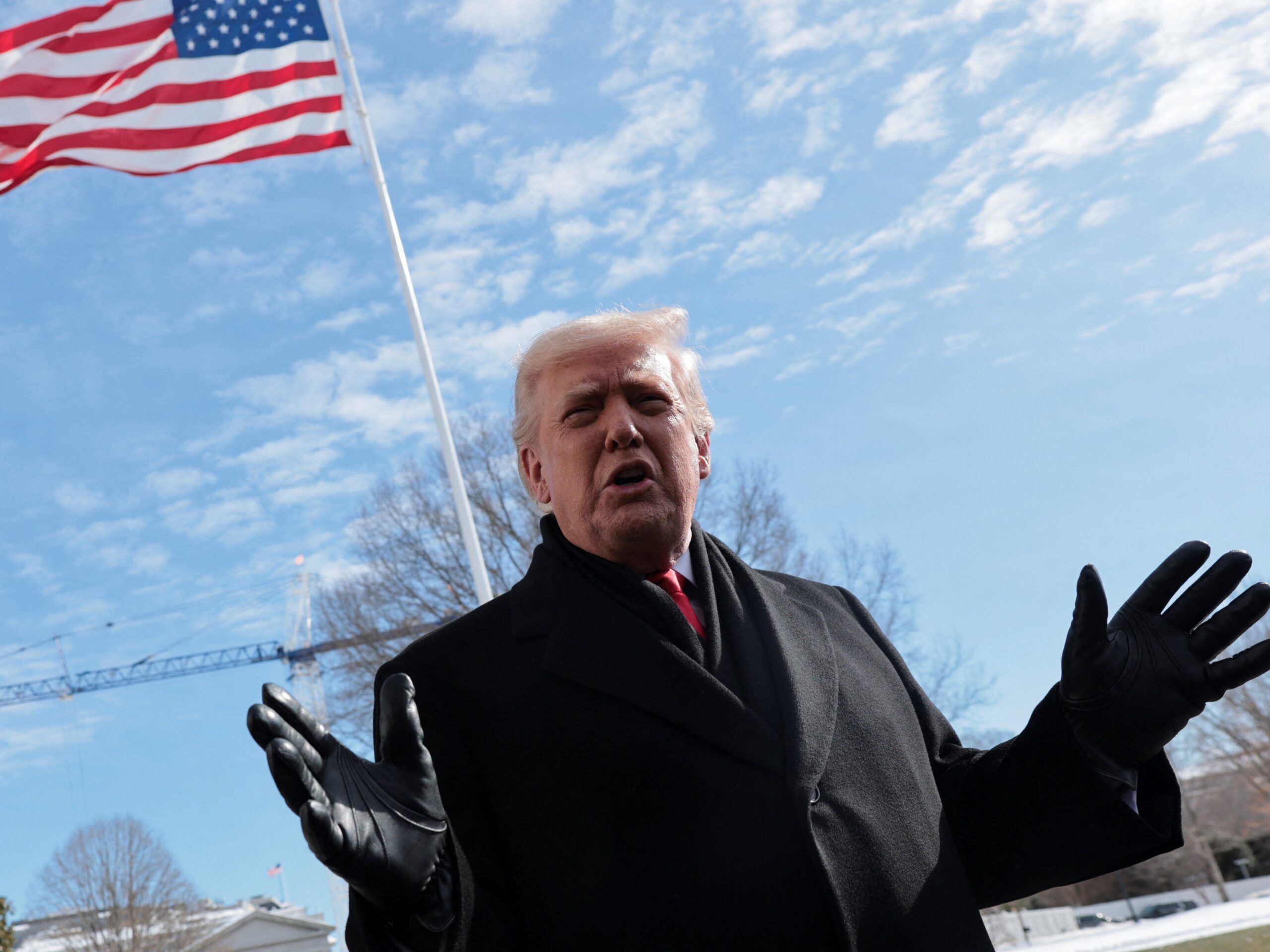 Trump anuncia contas bancárias com R$ 5,2 mil para crianças nascidas sob o seu governo