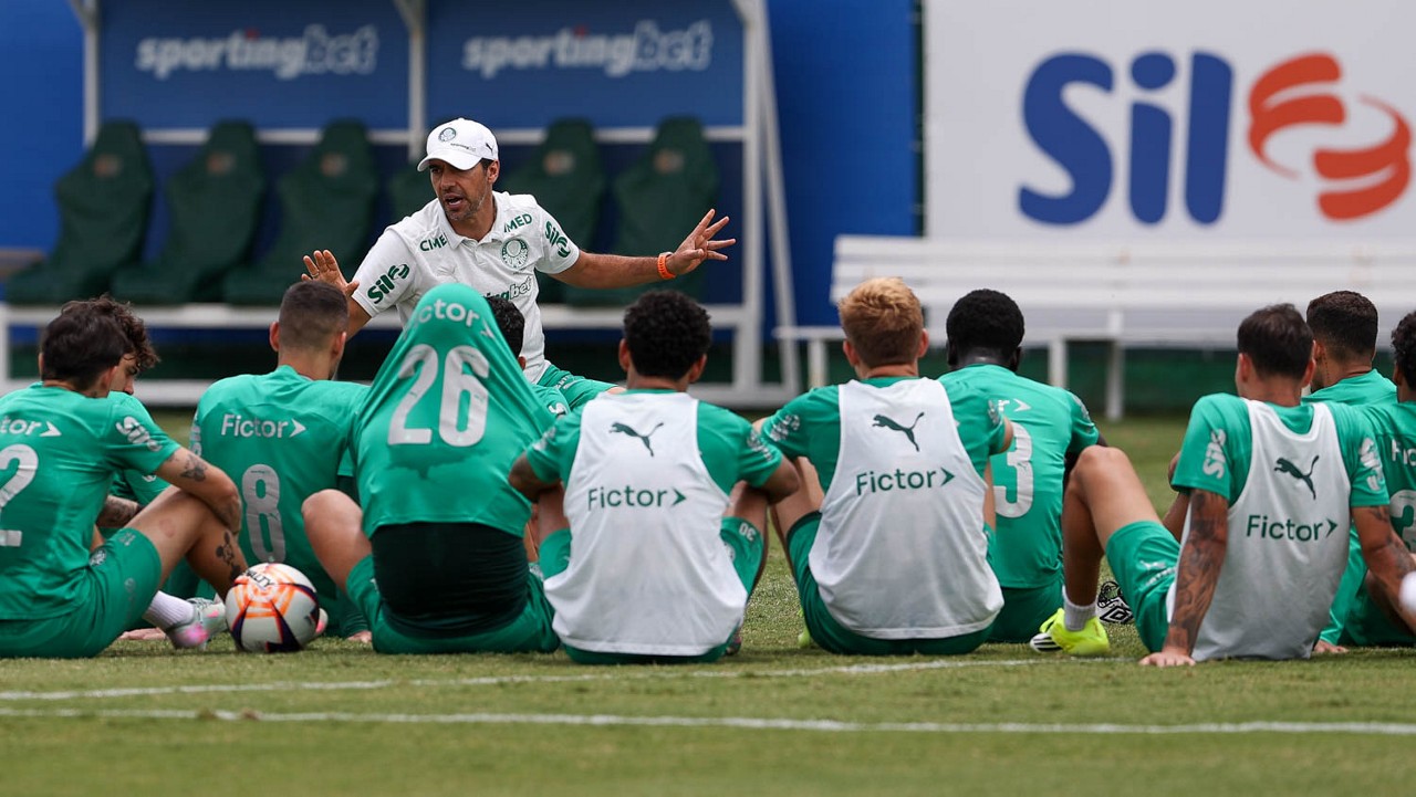 Palmeiras tem alvos identificados e tenta contratar “primeiras opções” da lista de reforços