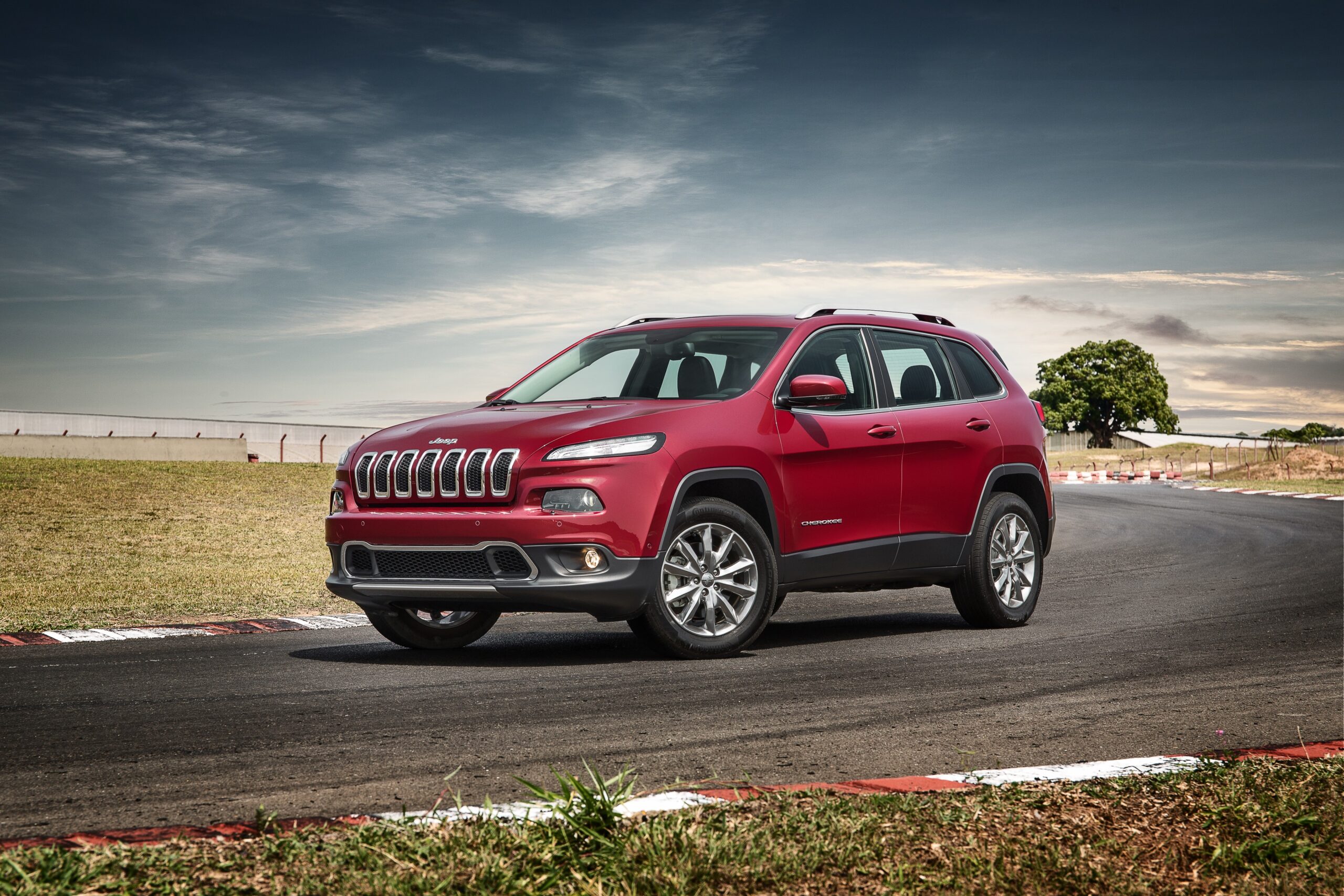 Jeep convoca recall por falha no freio ABS; veja se seu carro está na lista