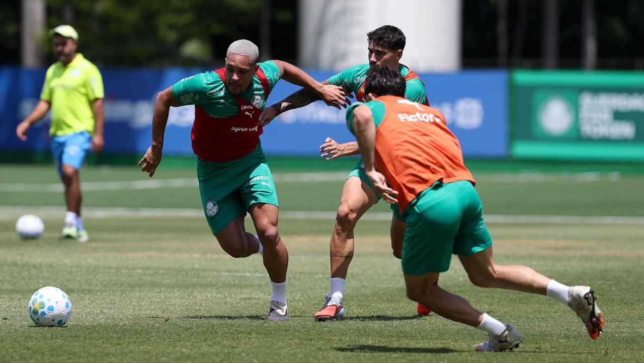 Escalação do Palmeiras: Vitor Roque pode ser novidade no time titular para estreia no Brasileirão