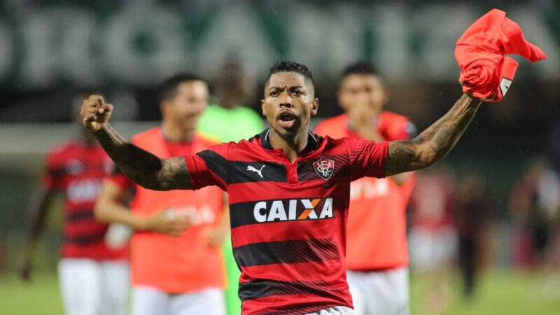 Vitória chega a acordo com Marinho e aguarda assinatura de contrato