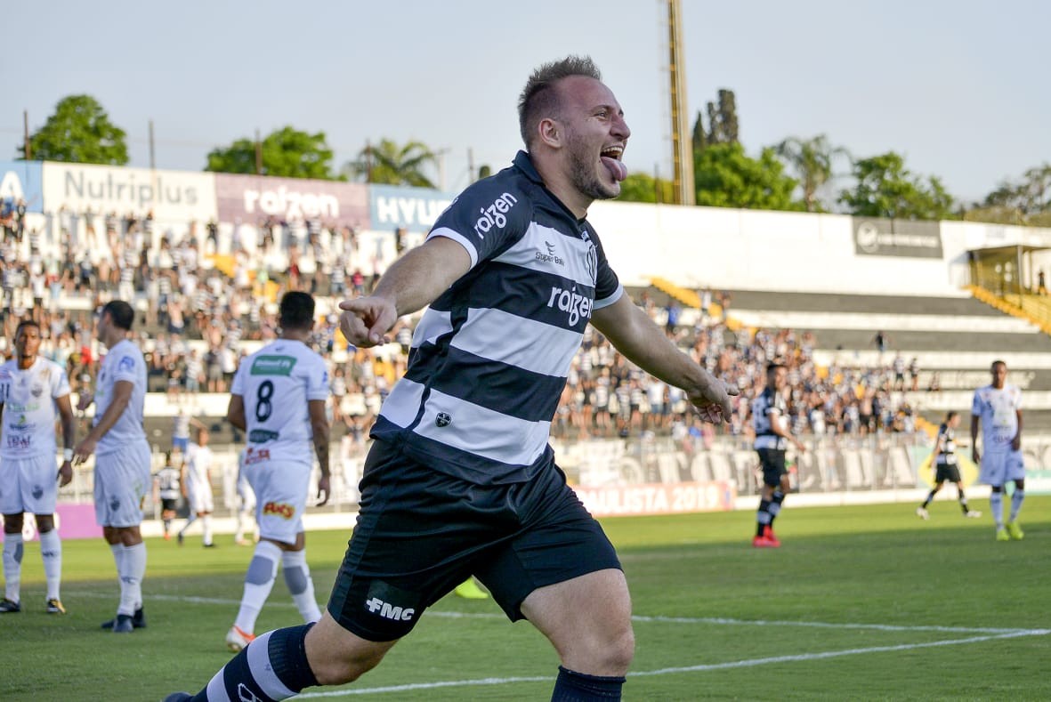 União contrata zagueiro Alemão após sequência de lesões na defesa