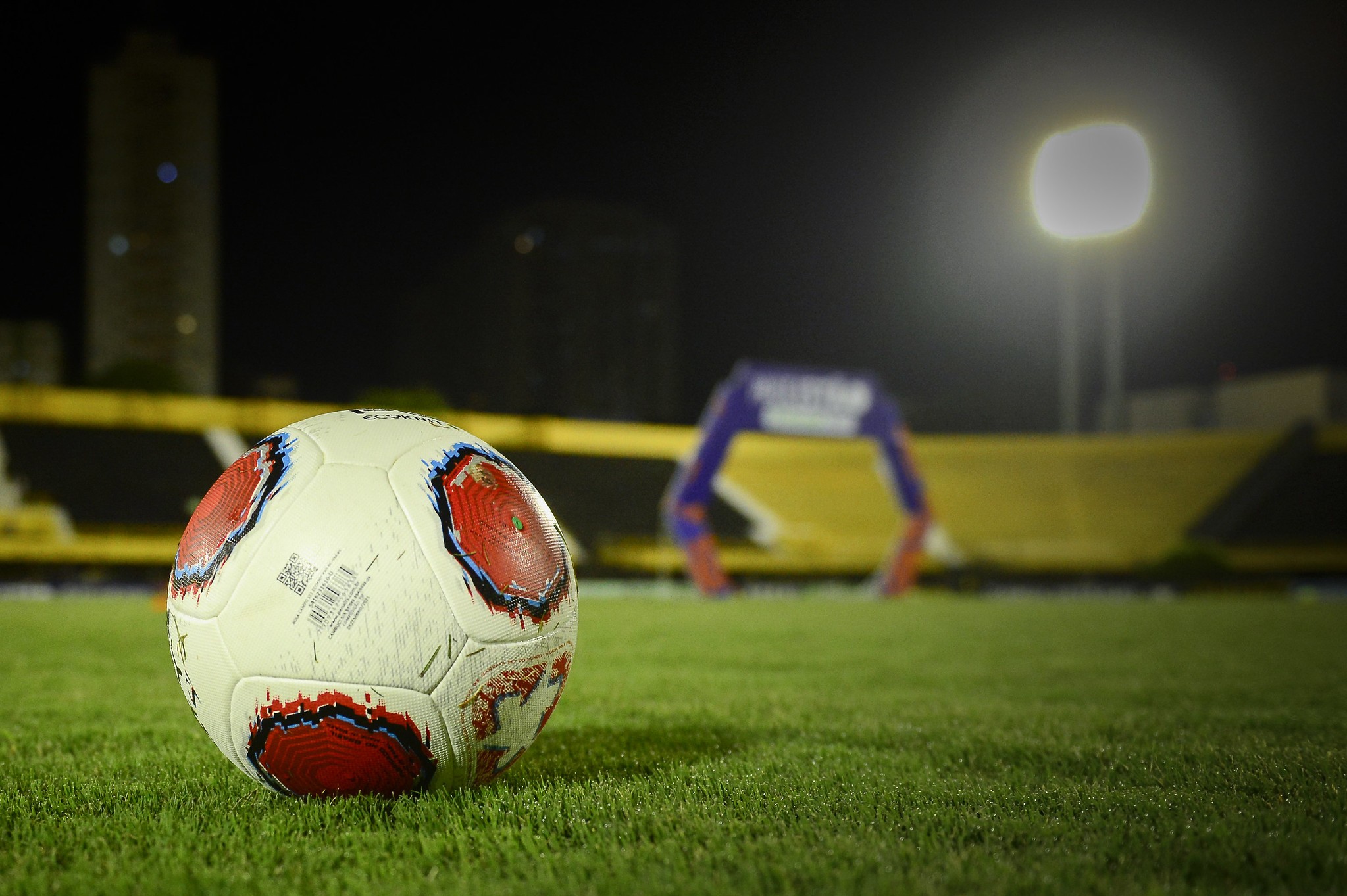 São Bernardo x Noroeste: jogo do Paulistão muda de horário por problema na iluminação de estádio