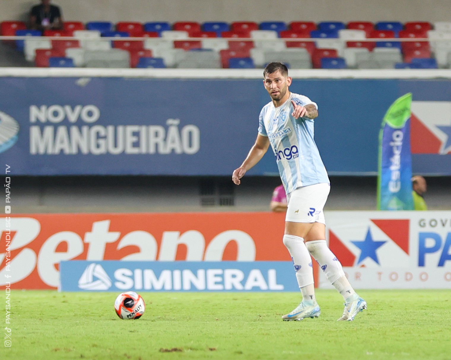 Paysandu anuncia renovação com zagueiro Quintana