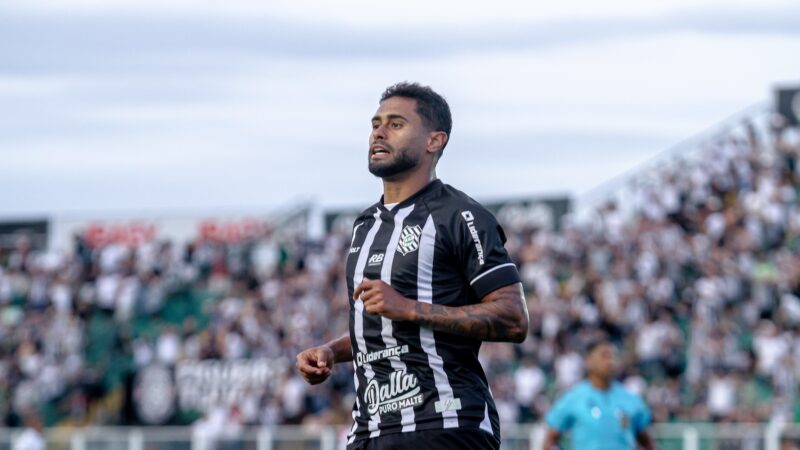 Kayke é reapresentado no Figueirense: “Sensação de que estou voltando para casa”