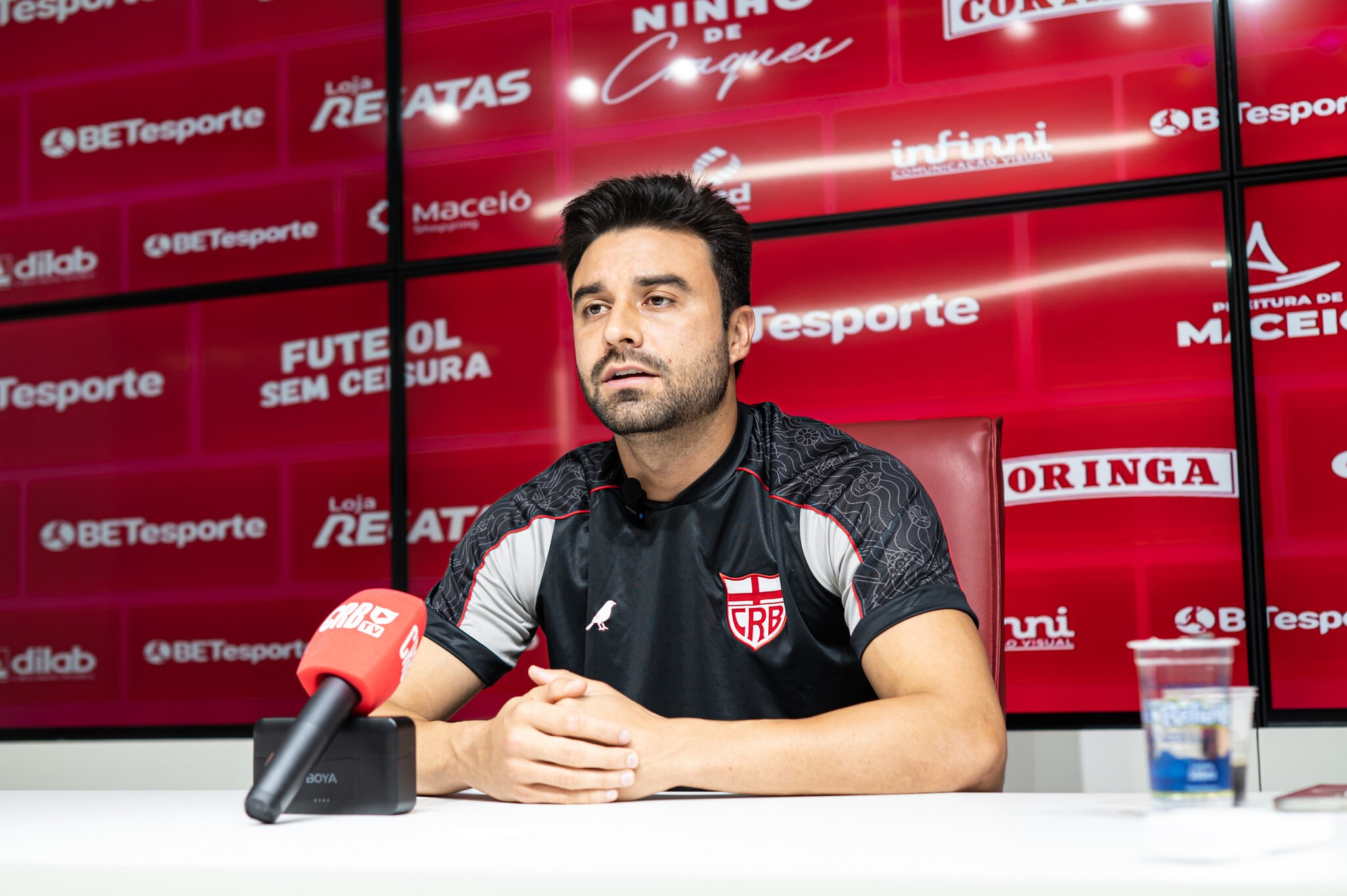 Goleiro do CRB, Albino diz que Wellerson estava bem posicionado no gol de Mikael: “Não foi um erro”