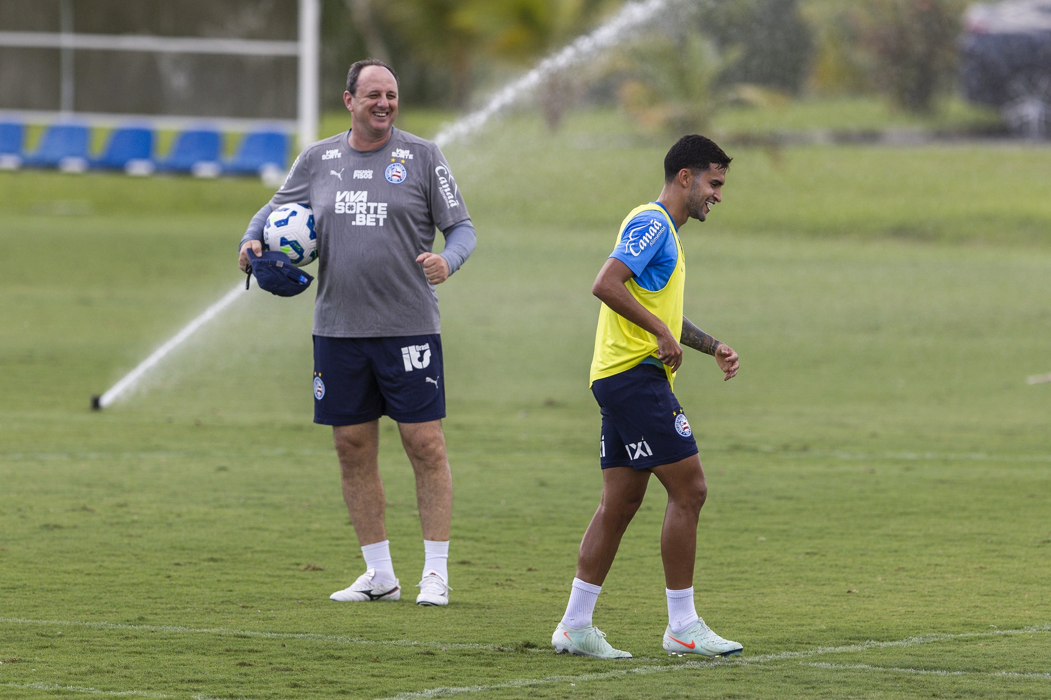Com jogadores do profissional e da base, Bahia divulga relacionados para estreia contra o Jequié