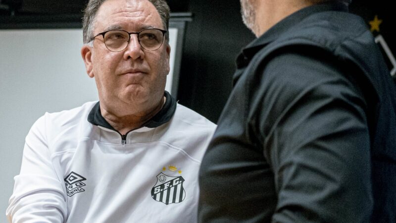 Santos quebra a cabeça por reforços e avalia setores carentes