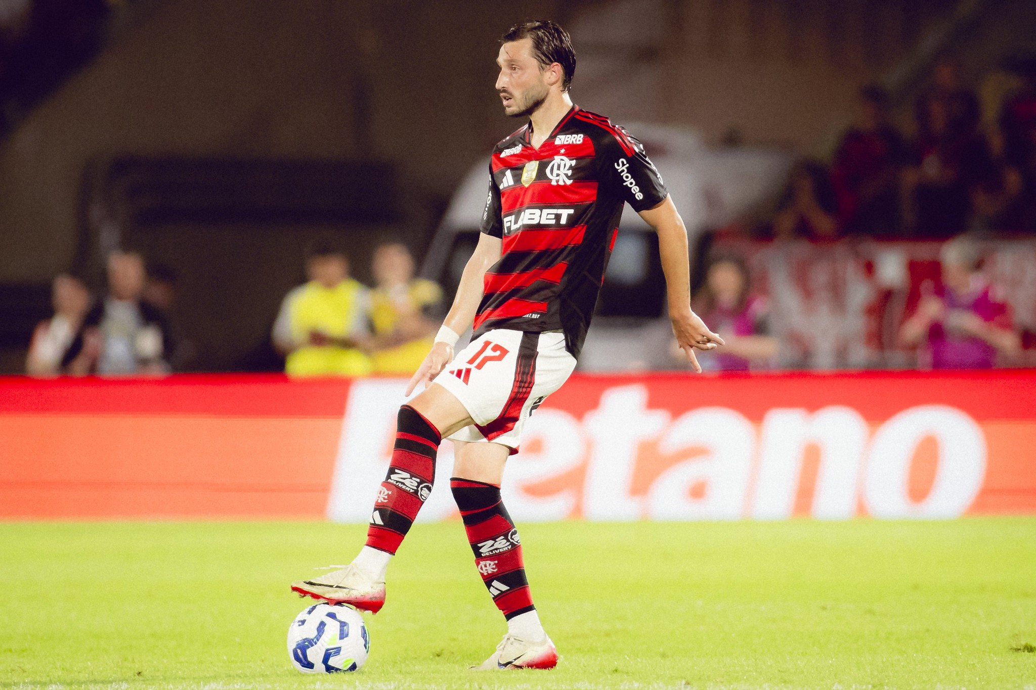 River Plate avança em acordo com o Flamengo por Viña