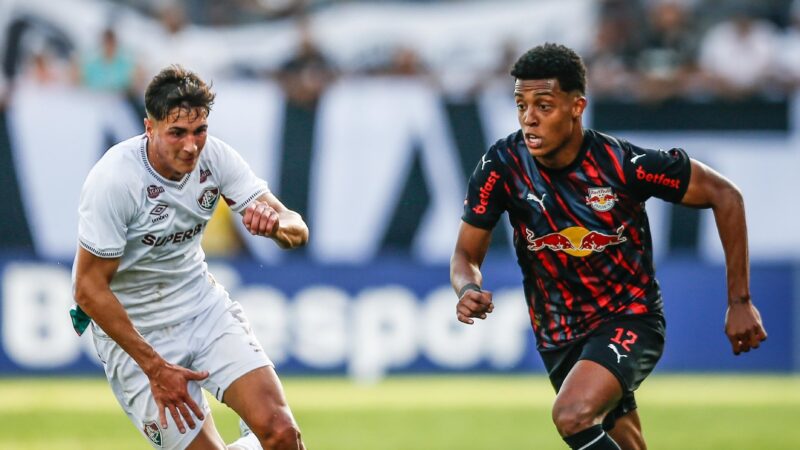 Vanderlan passa por procedimento neurocirúrgico e desfalca Bragantino