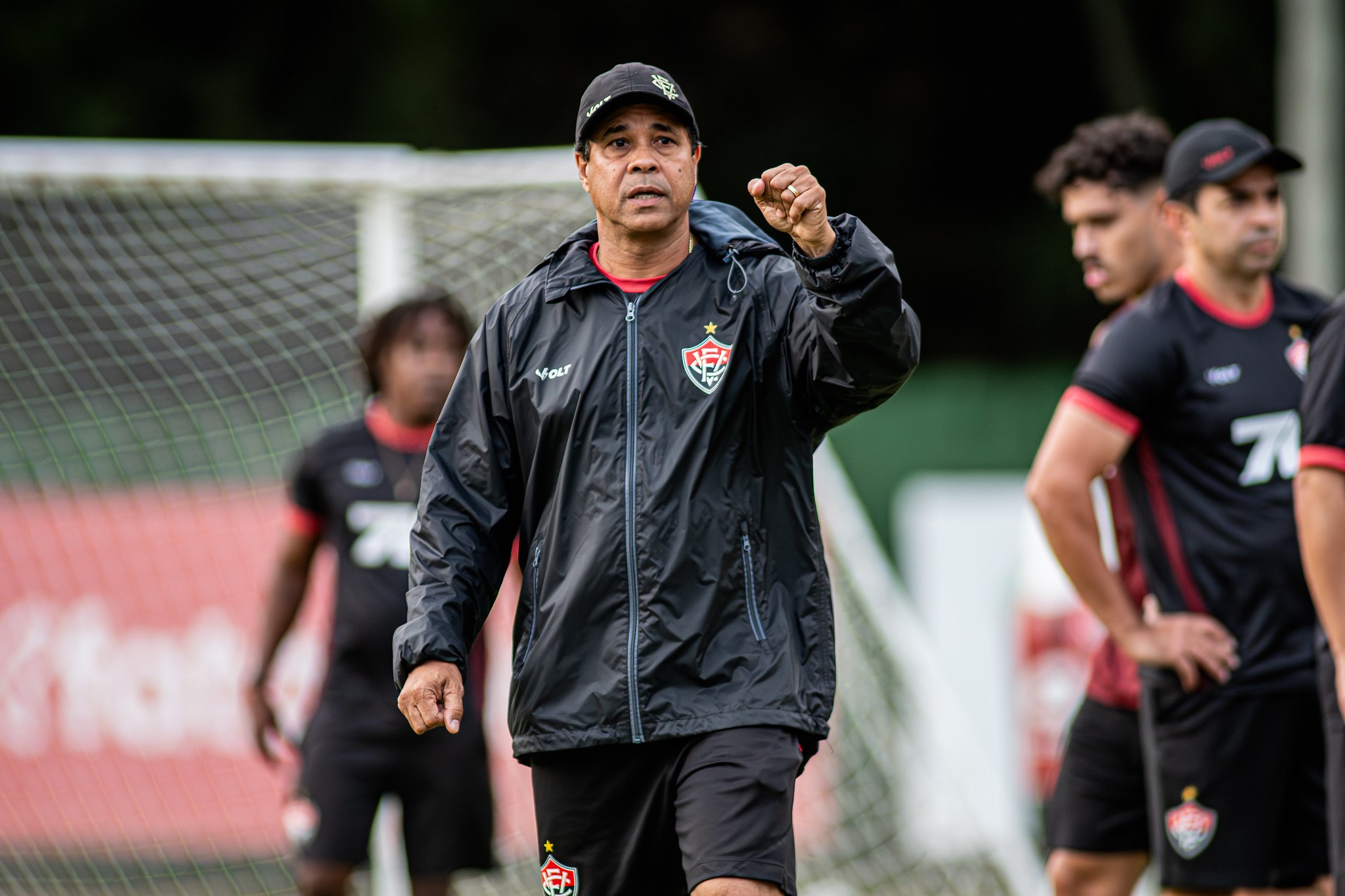 Vitória relaciona zagueiro que estava na Copinha para jogo do estadual contra o Jacuipense