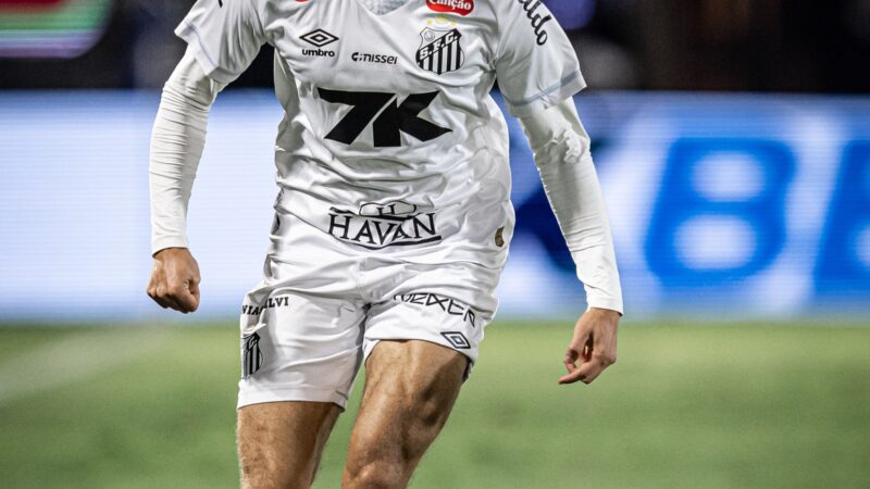 Santos libera Billal Brahimi para procurar novo clube