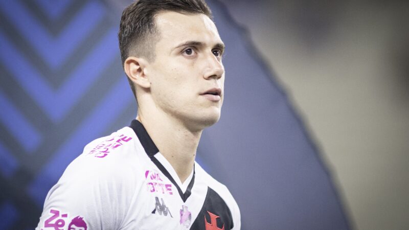 Vasco recusa proposta do Besiktas por Lucas Piton e vê Leandrinho com saída encaminhada