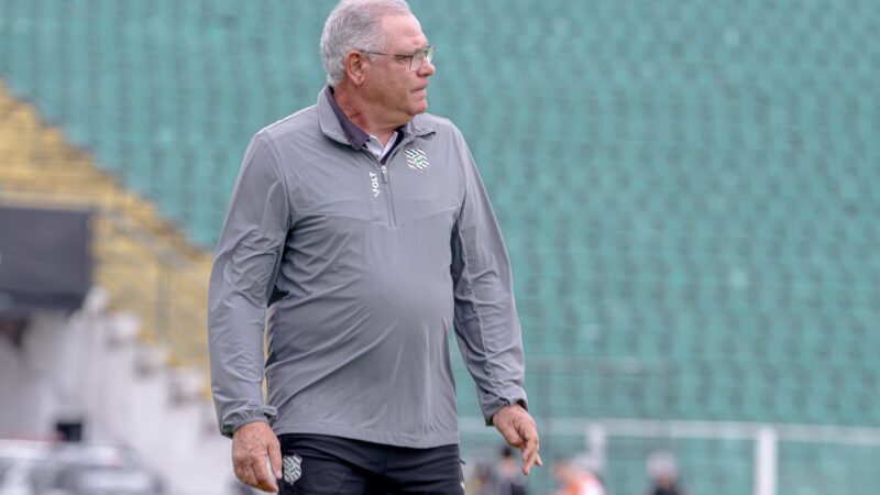 Figueirense enfrenta Brusque com time alternativo