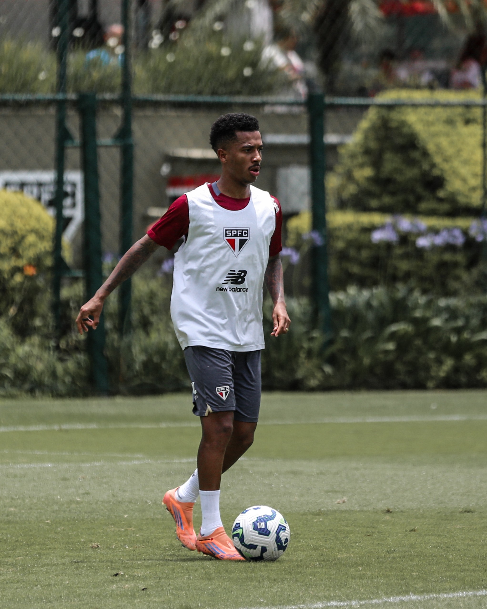 Valorizado, Marcos Antônio é tratado com status de pilar no São Paulo: “Vale o que vale por jogar bem”