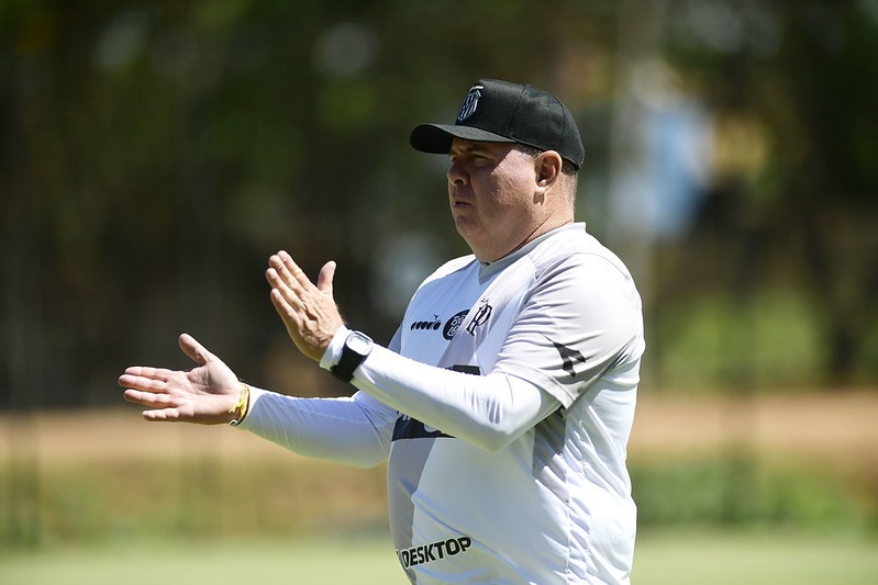 Marcelo diz que Ponte vai estrear contra o Corinthians sem as 11 contratações