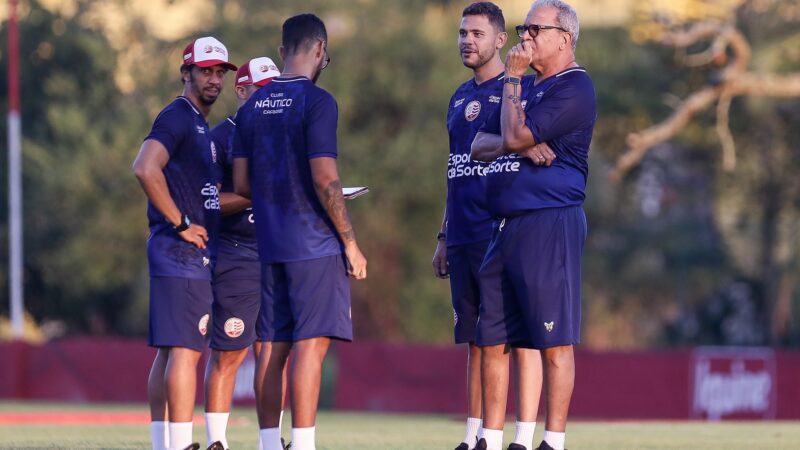 Náutico breca novas contratações até definir orçamento para 2026