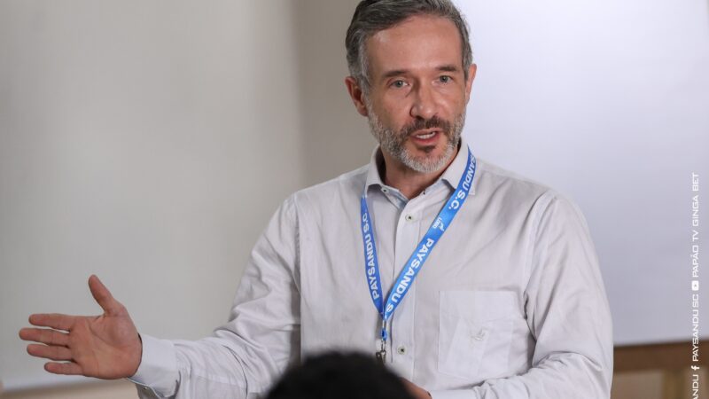 Tuma afirma que Paysandu quer fechar com lateral-esquerdo antes da estreia no Parazão