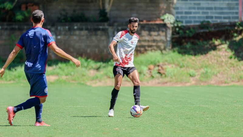 Jonathan aposta em “fome de jogo” e união para Botafogo-SP evoluir em 2026