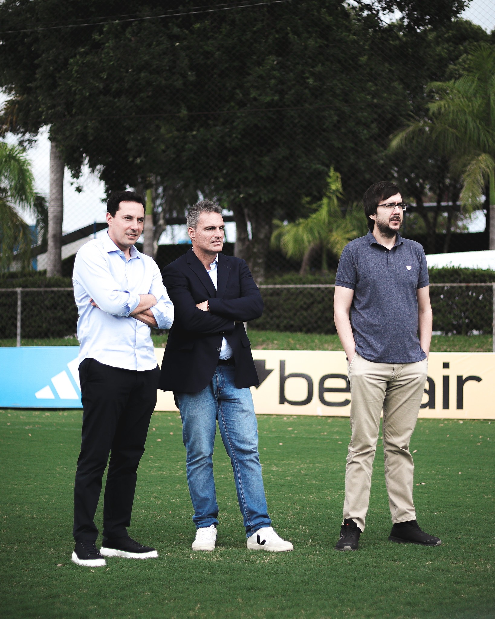 Com Gerson na mira, diretor do Cruzeiro detalha meta do clube para temporada