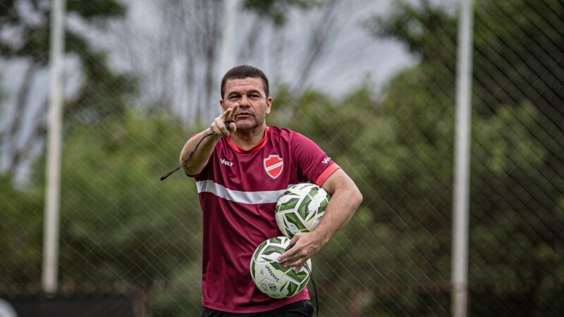 Louzer promete Vila Nova se impondo no Goianão e diz: “Somos a equipe a ser batida”