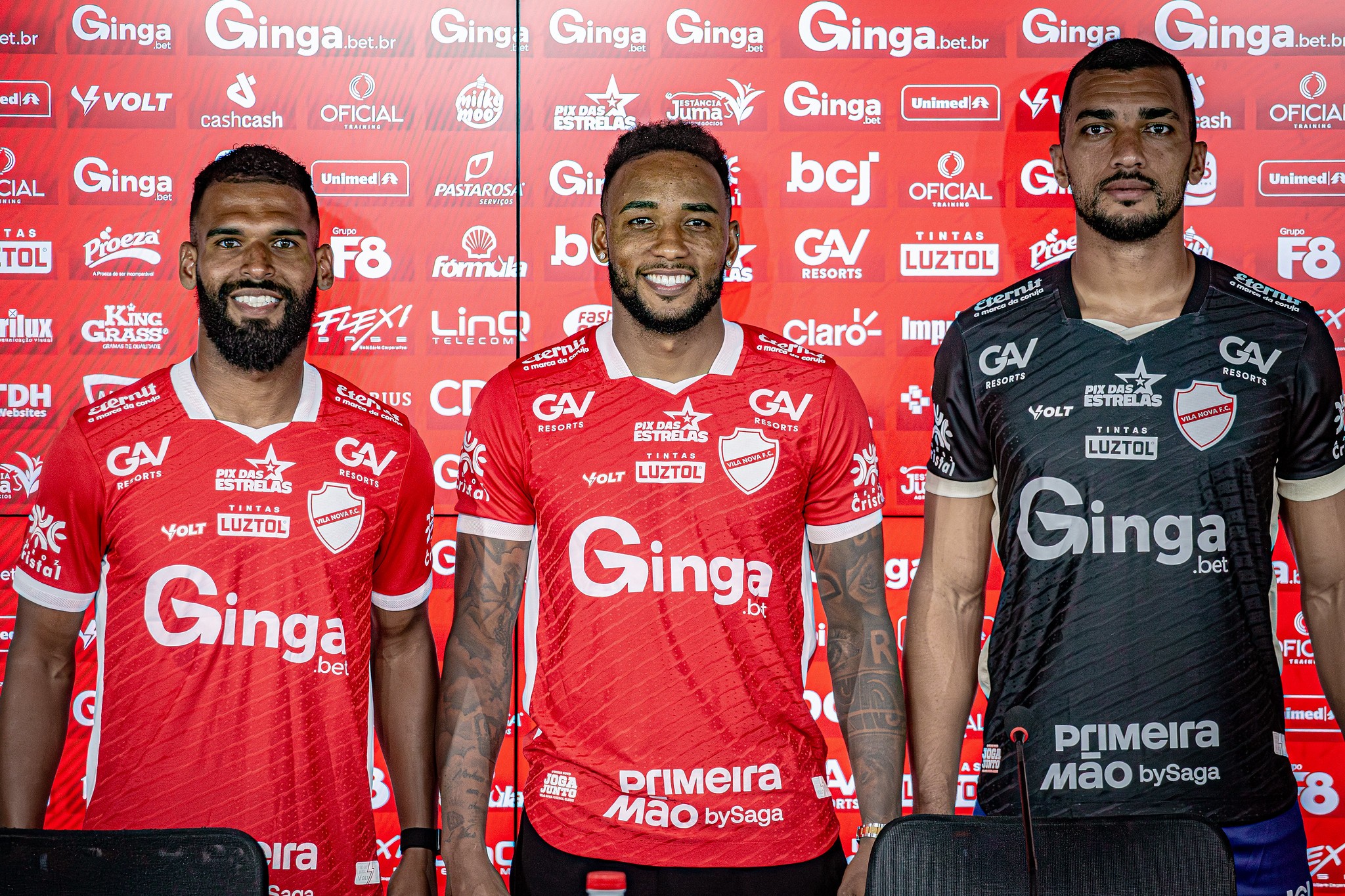 Rafa Silva promete gols e disputa acirrada com Dellatorre no ataque do Vila Nova