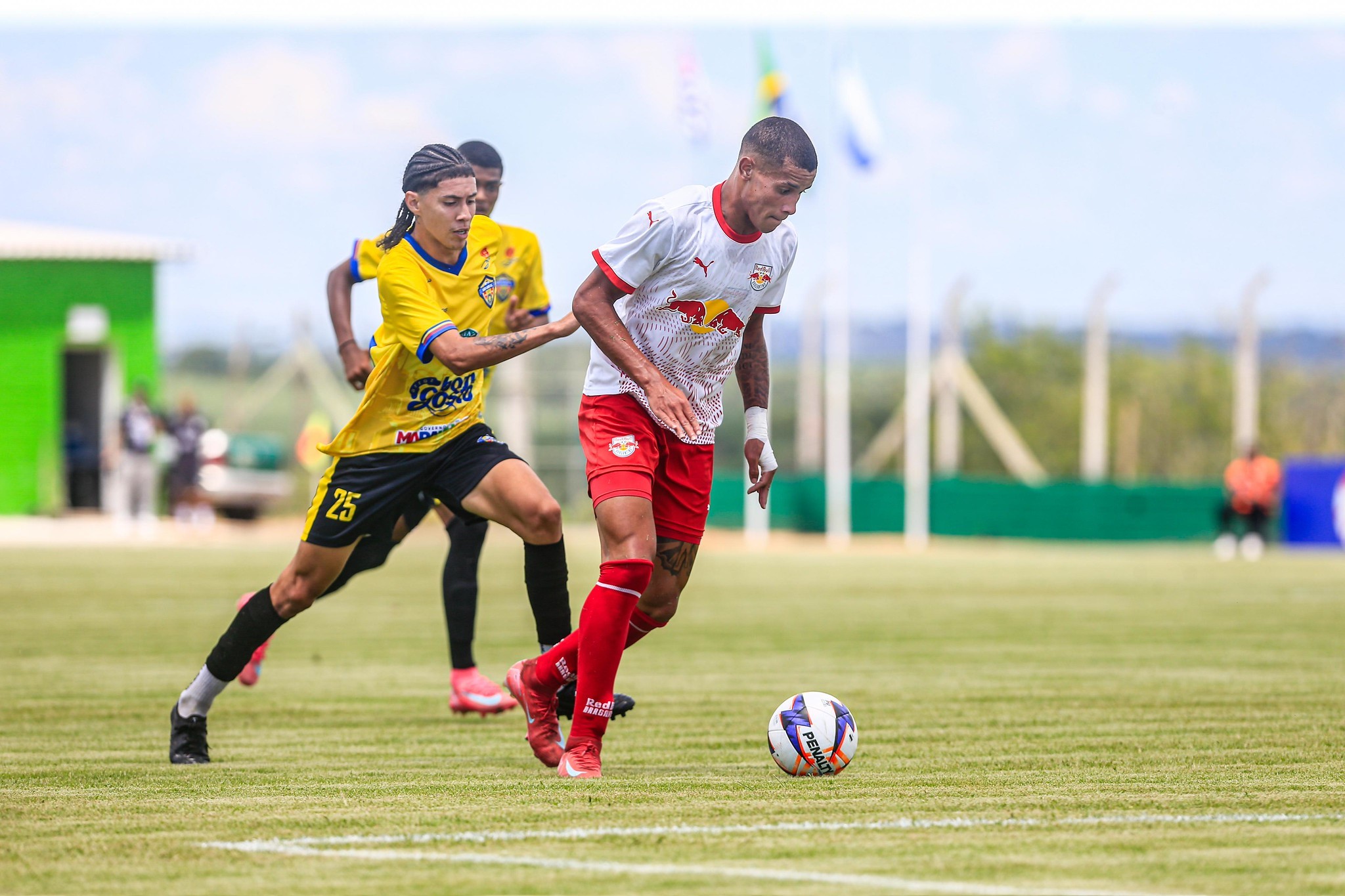 Bragantino enfrenta Comercial de Tietê em busca da classificação à 3ª fase da Copinha