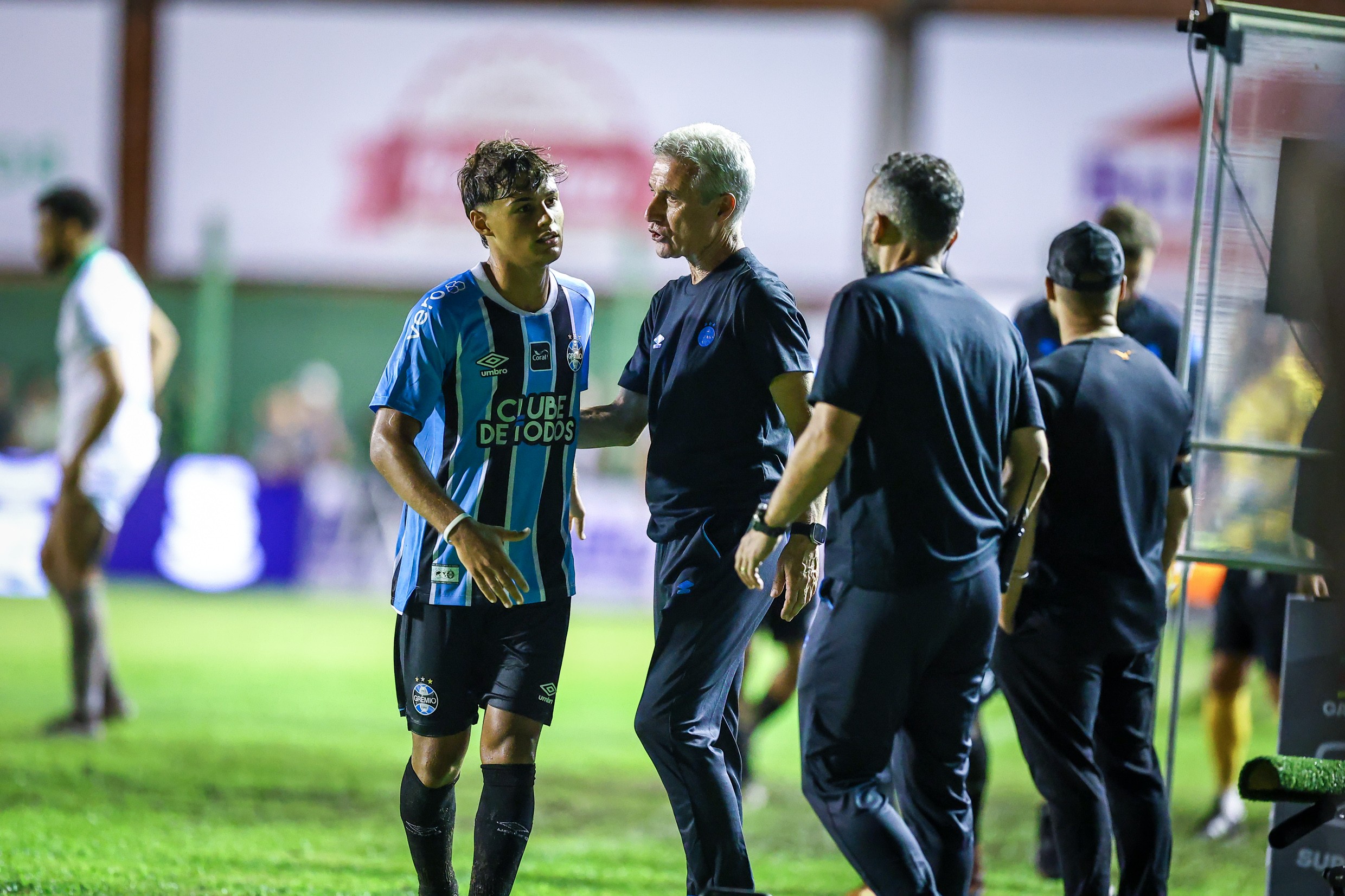 Análise: Grêmio de Luís Castro deixa melhores primeiras impressões possíveis