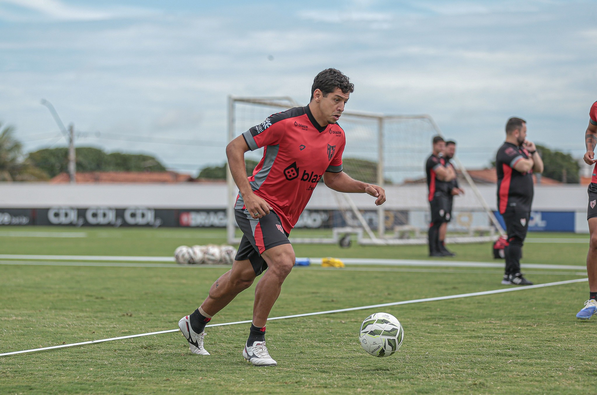 Atlético-GO perde Jean Dias, mas terá os retornos de Igor Henrique e Guilherme Marques