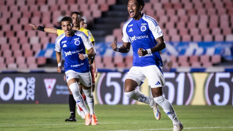 Filho de ex-lateral da Seleção marca primeiro gol pelo Cruzeiro; conheça Kaique Kenji