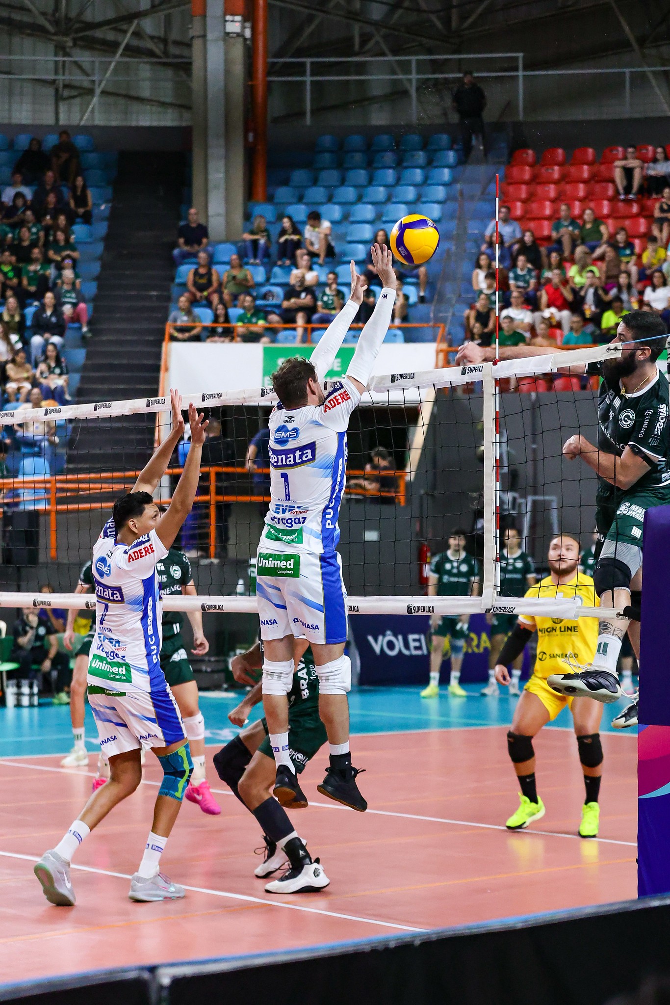 Goiás se reabilita na Superliga Masculina e impõe segunda derrota seguida ao Campinas