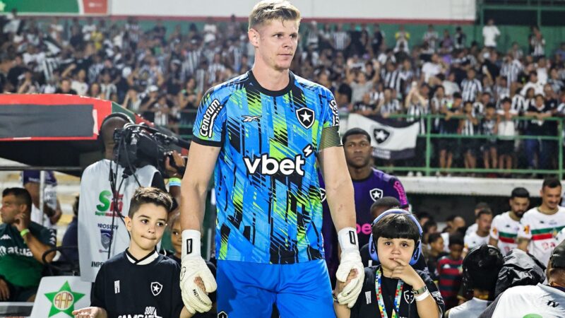 Raul aproveita chance rara no gol do Botafogo e se destaca em vitória comandada pelo sub-20