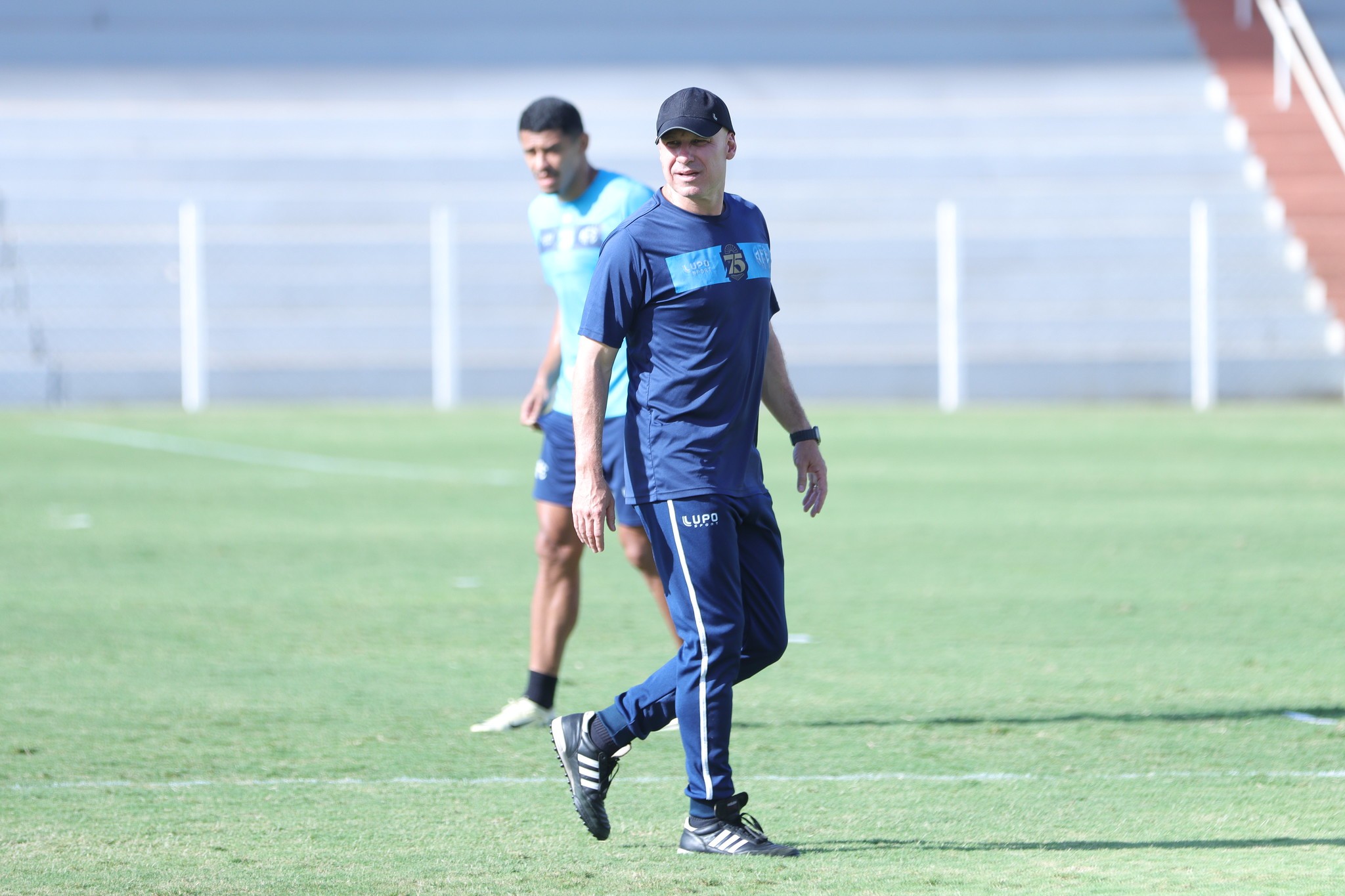 “Gosto de desafiar a parte tática”, diz Corrêa sobre evolução da Ferroviária na Série A2