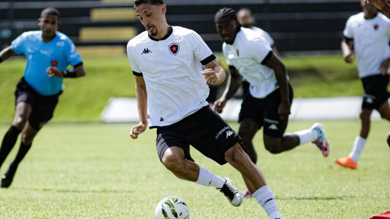 Igor Maduro reconhece obstáculos na estreia, defende correções e mira recuperação do Botafogo-PB