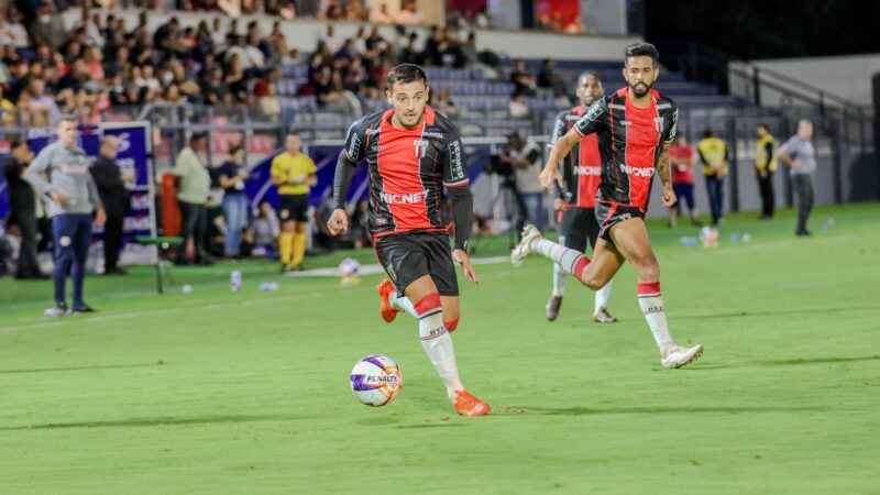 Técnico do Botafogo-SP projeta mudanças no time titular para próxima rodada