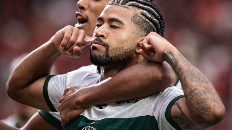 Joia do Coritiba, Lucas Ronier inicia temporada com protagonismo sob expectativa de venda recorde