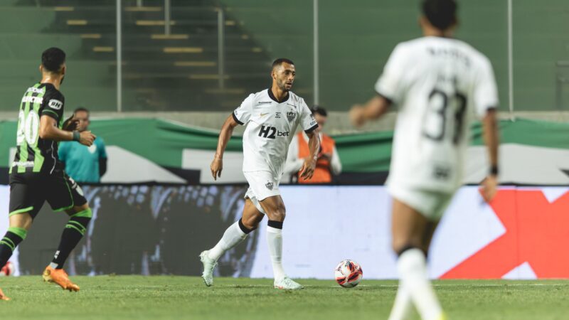Escalação do Atlético-MG: zagueiro fica fora de treino e vira dúvida para o clássico com o Cruzeiro