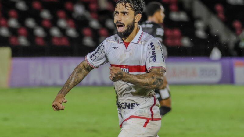 Brey se declara ao Botafogo-SP após gol em retorno ao Santa Cruz: “Porto seguro”