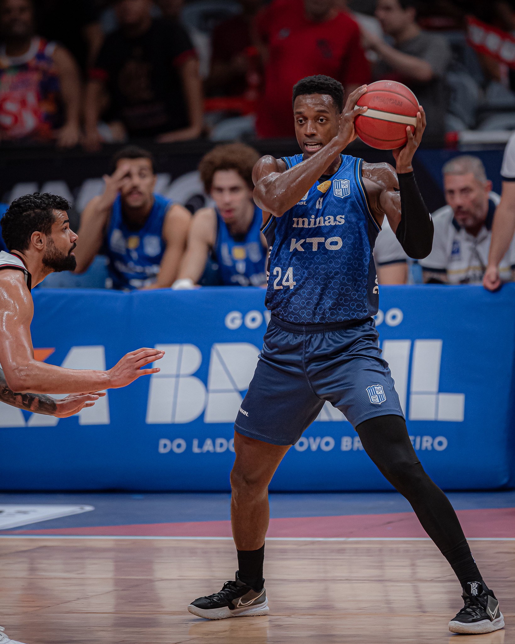 Minas domina Flamengo no Maracanãzinho e está na final da Copa Super 8 do NBB