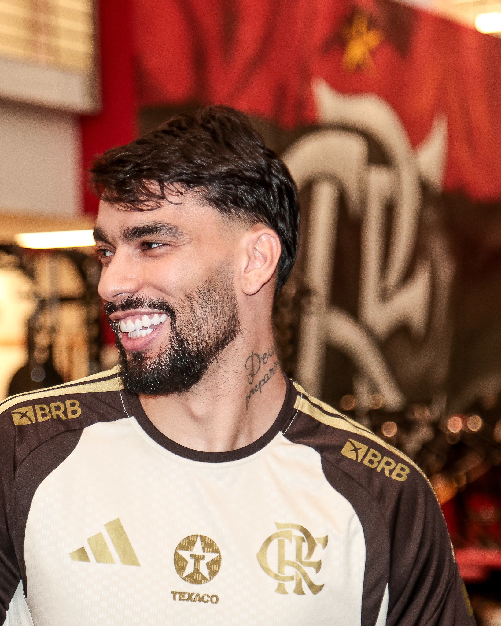 Paquetá é regularizado e pode estrear pelo Flamengo neste domingo contra o Corinthians