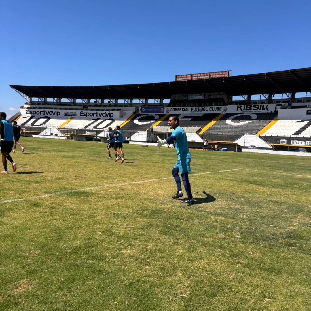 Comercial inicia 2026 com 22 atletas e em busca de reforços para Série A4