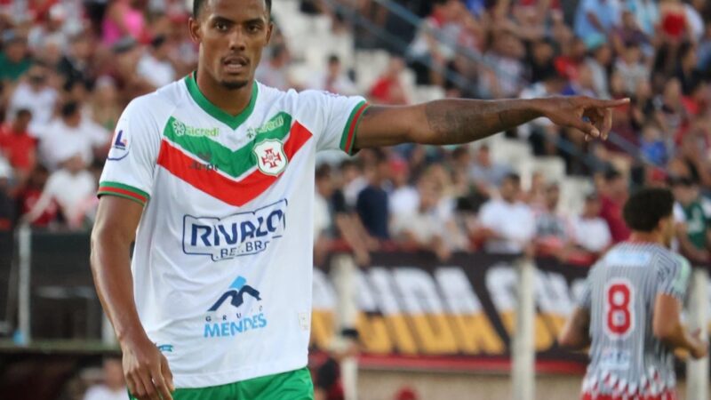 Flavio Souza comemora gol na estreia pela Briosa e destaca força do elenco para conquistar o acesso