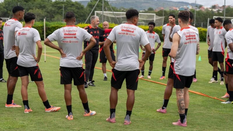 Time alternativo, Gre-Nal e estreia no Brasileirão: o calendário do Inter no primeiro mês do ano