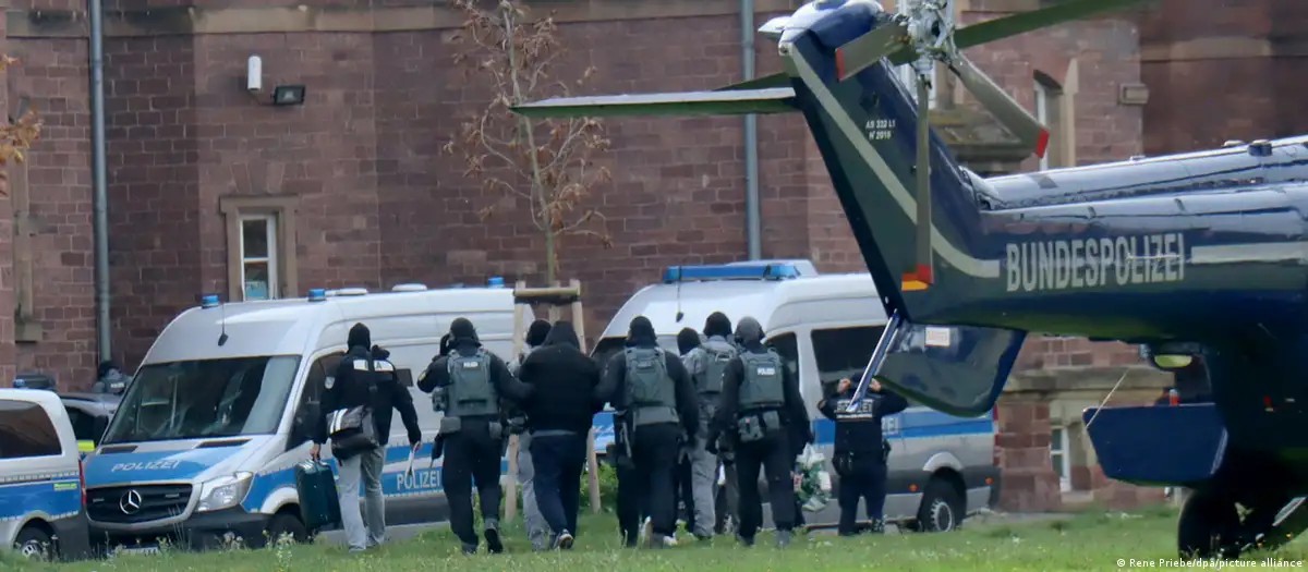 Separatistas de extrema direita que queriam criar estado nazista vão a julgamento na Alemanha