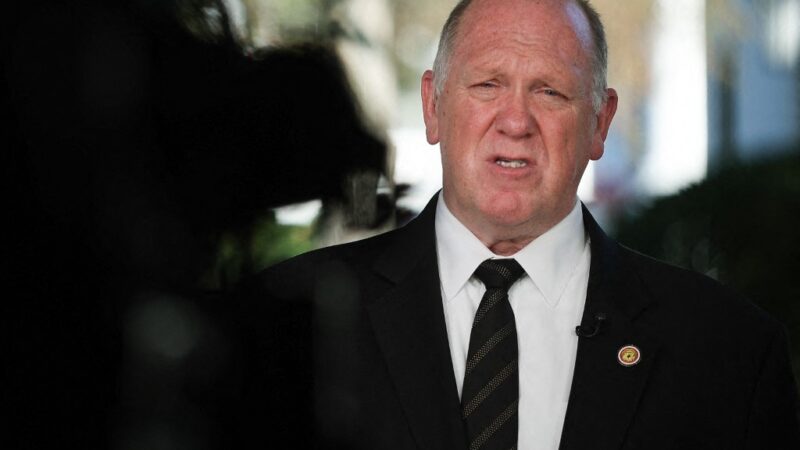 Novo chefe da repressão a imigrantes em Minnesota diz que estuda reduzir agentes do ICE no estado