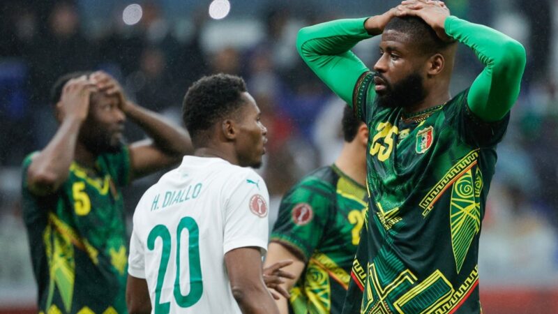 ‘Bruxo’ é preso após prometer título à seleção de futebol e provocar fúria de torcedores