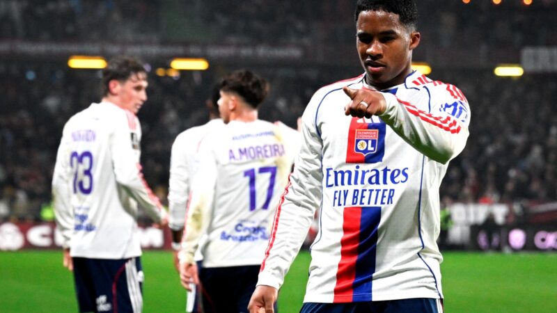 Endrick diz que falou com Paquetá e Bruno Guimarães antes de fechar com Lyon