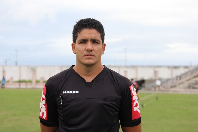 Afro Rocha e Schumacher Marques integram a pré-temporada da arbitragem de elite da CBF